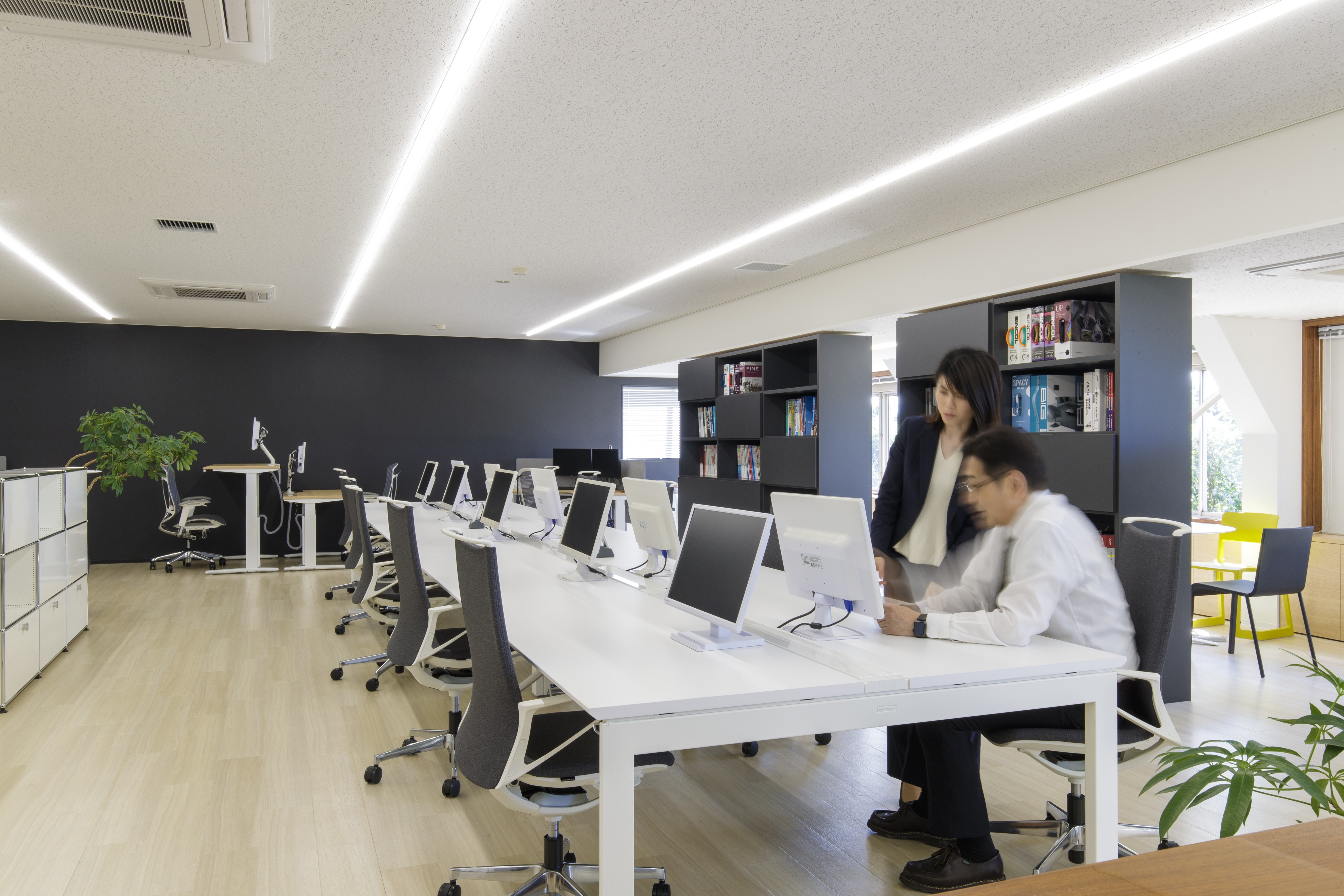 仕事に集中できる環境をオフィスに用意すれば社員の業務効率が上がる ワークスタイル情報空間